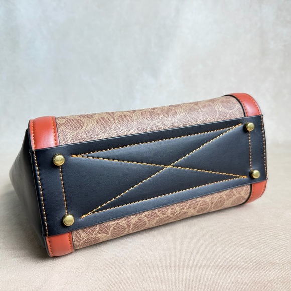 Coach Signature Canvas and Leather Tote - Magnetic Closure - Picture 11 of 16